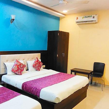 מומביי Hotel Golden Galaxy - Santacruz East מראה חיצוני תמונה
