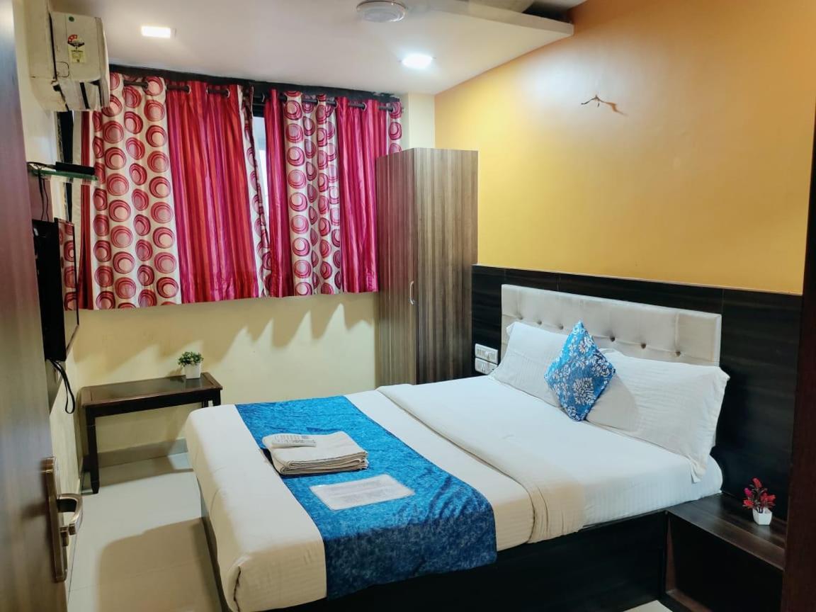מומביי Hotel Golden Galaxy - Santacruz East מראה חיצוני תמונה
