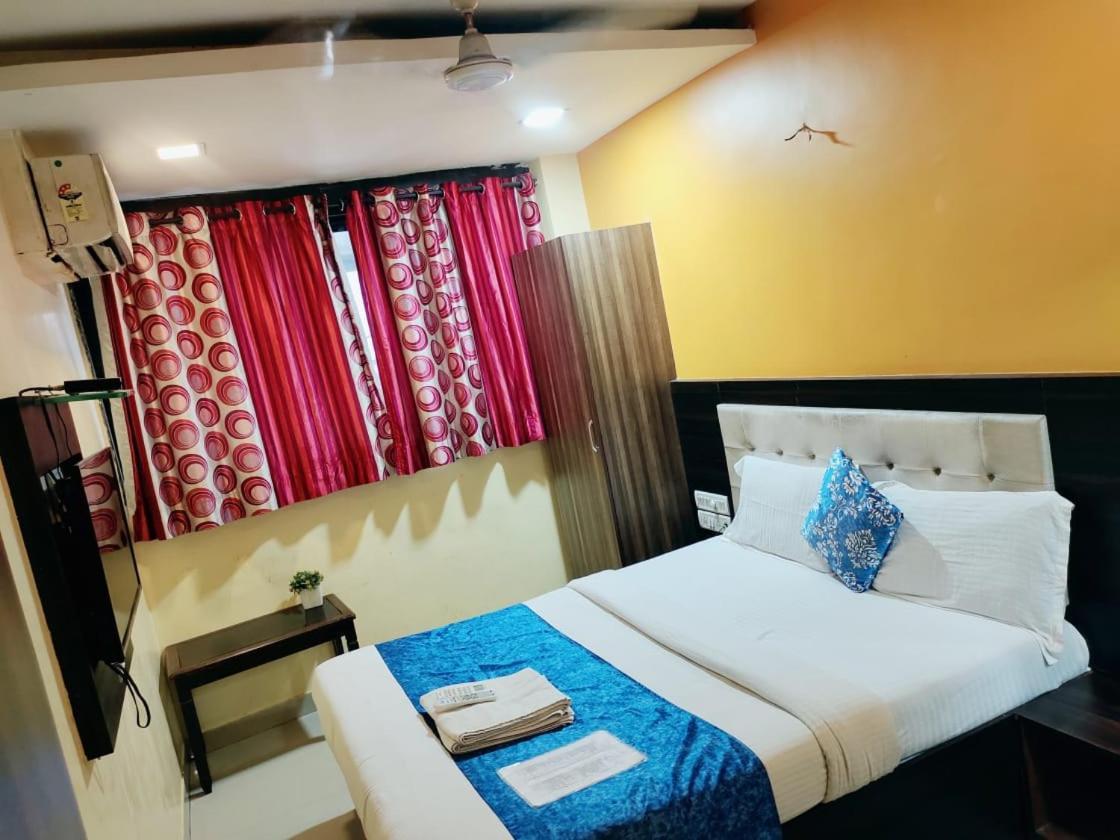 מומביי Hotel Golden Galaxy - Santacruz East מראה חיצוני תמונה