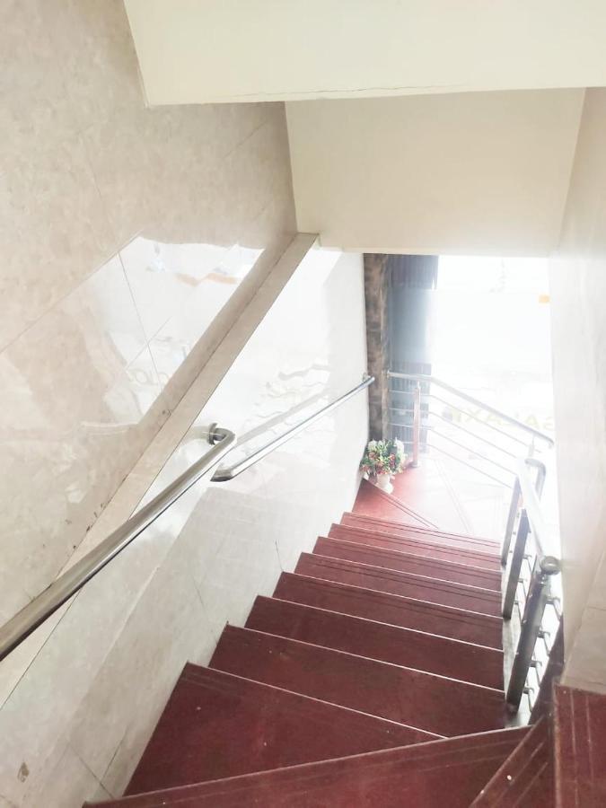 מומביי Hotel Golden Galaxy - Santacruz East מראה חיצוני תמונה