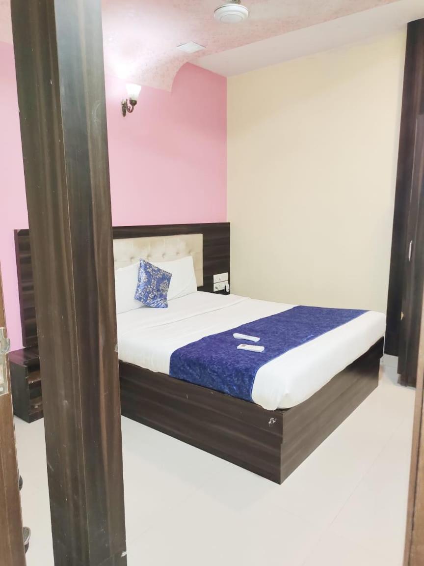 מומביי Hotel Golden Galaxy - Santacruz East מראה חיצוני תמונה