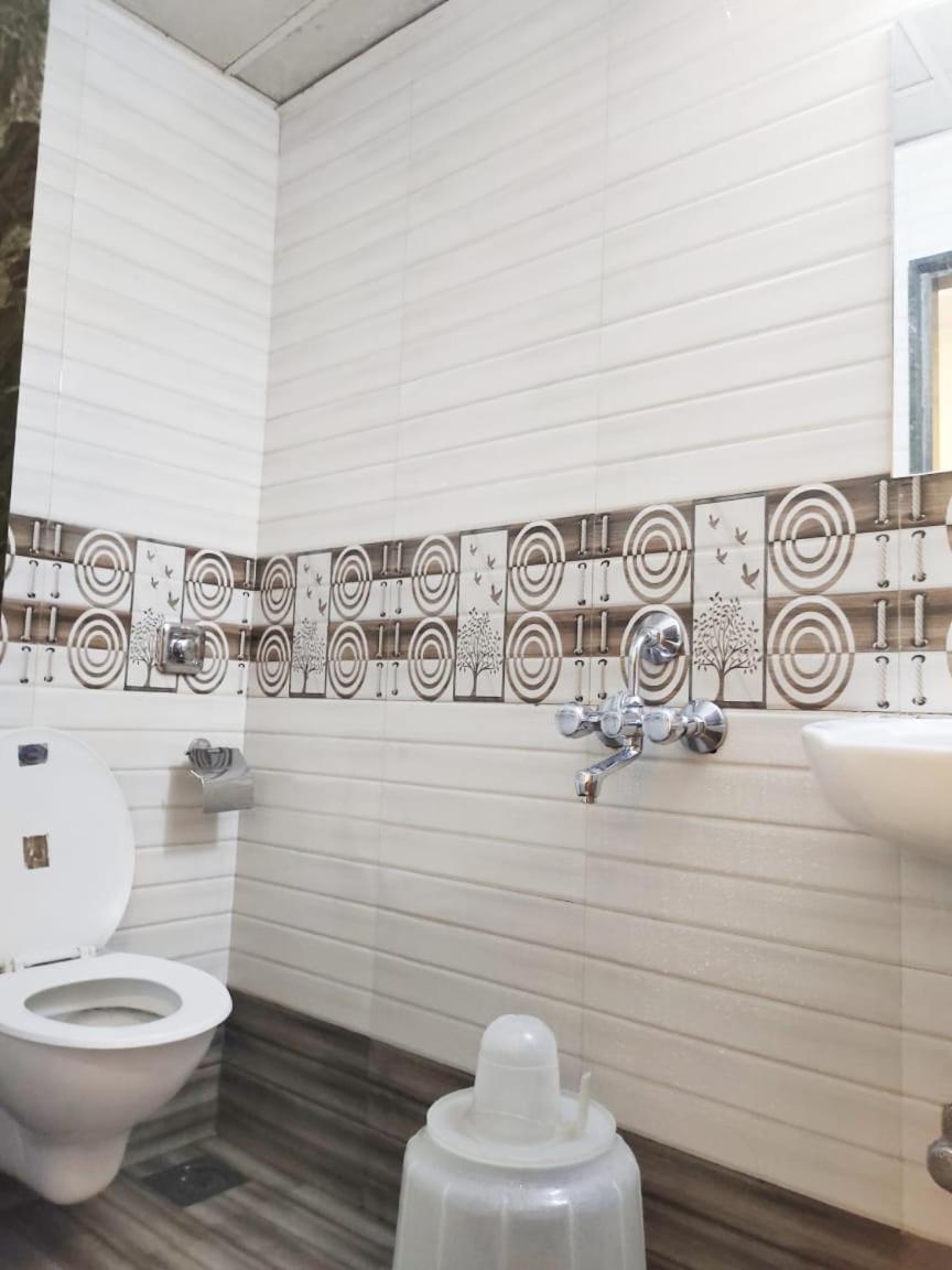 מומביי Hotel Golden Galaxy - Santacruz East מראה חיצוני תמונה